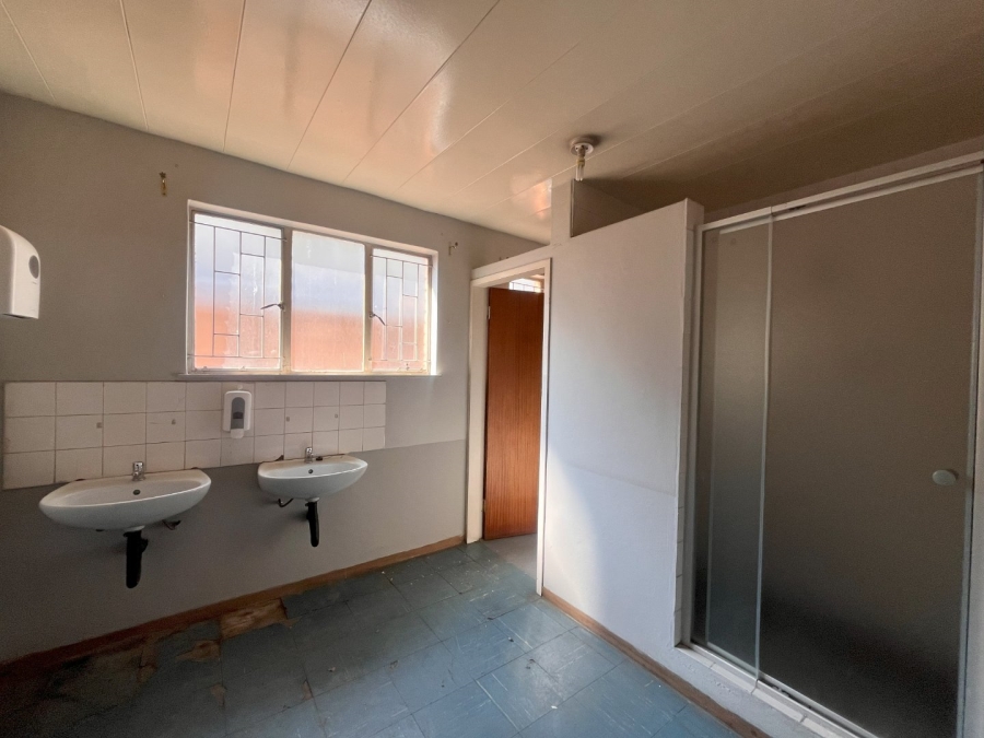  Bedroom Property for Sale in Oos Einde Free State